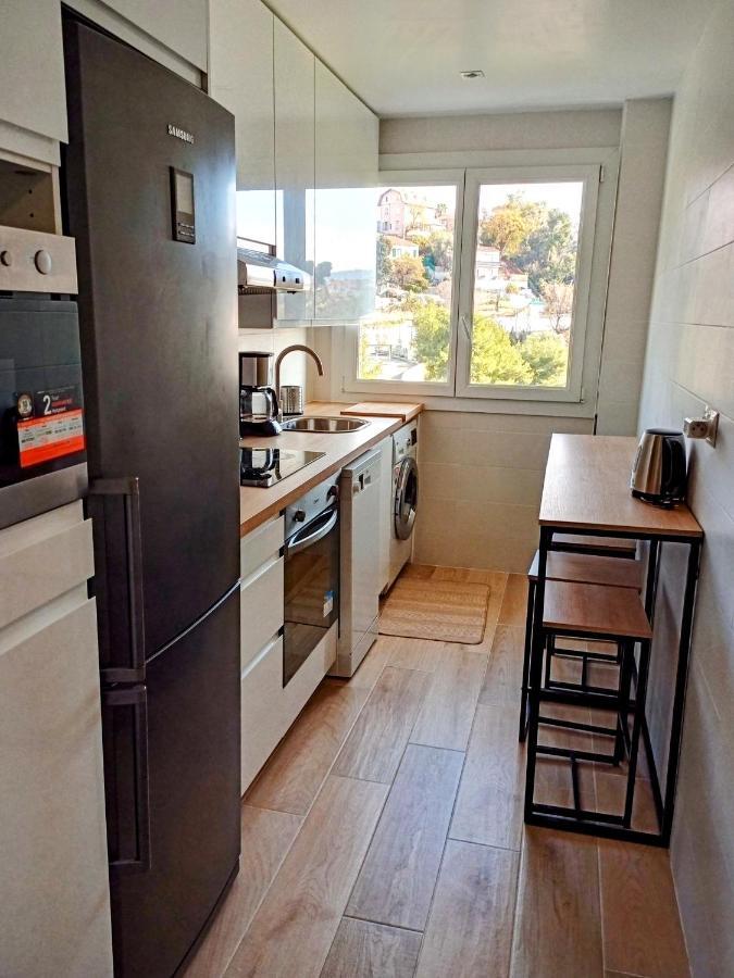Private Room In Renovated Apartment - Tram 1 Min Walk Niza Exterior foto