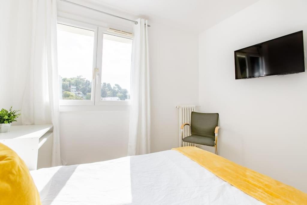 Private Room In Renovated Apartment - Tram 1 Min Walk Niza Exterior foto